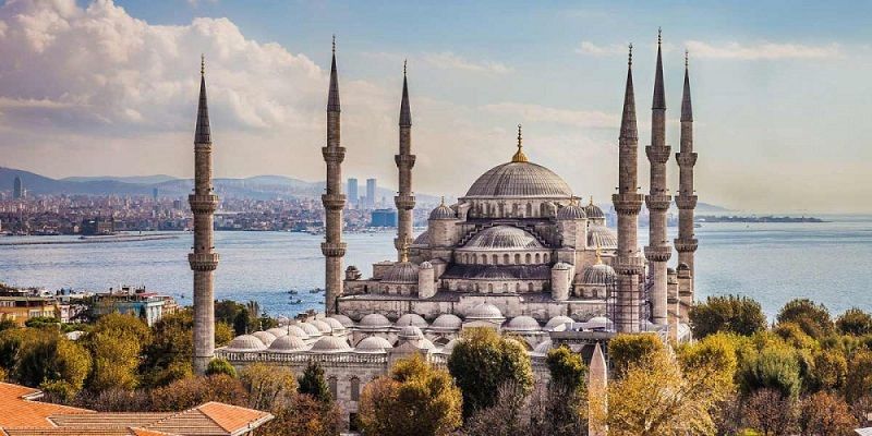 Istanbul Hotels, Tours, Itineraries