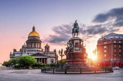 2-Day Group Shore Excursion in St Petersburg with Faberge Museum & Boat Cruise