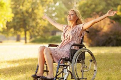 Wheelchair-friendly Tour to Get St Petersburg Sightseeing Easily