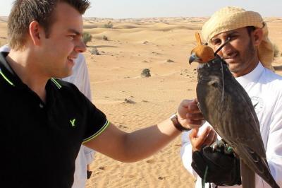 Falcon 1?Private Dubai Falconry Safari