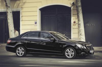 Departure Private Transfer Edinburg City to Glasgow GLA Airport by Business Car