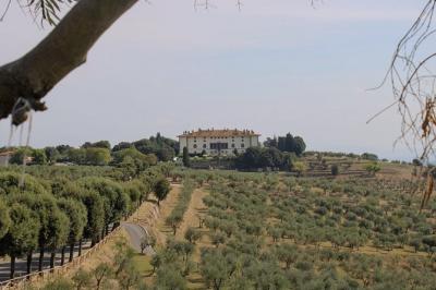 Medici Villas And Wine Tour