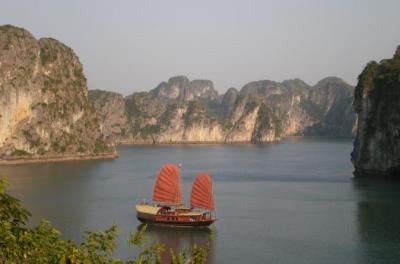 Halong Bay tour on private Prince Cruise exceptional holiday