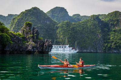 3-Day 2-Night Halong Bay Cruise from Hanoi
