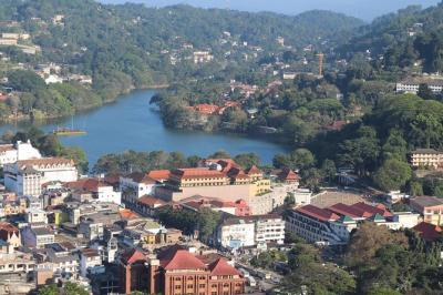 Private Kandy Tour by Air-Conditioned Car: Do it All in One Day