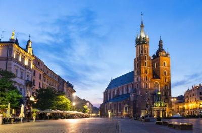 Krakow Private Walking Tour with Schindler's Factory