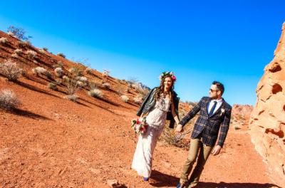 Destination Wedding: Valley of Fire Ceremony
