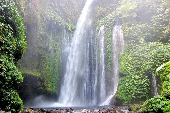 Private Tour: Amazing Waterfalls of Lombok