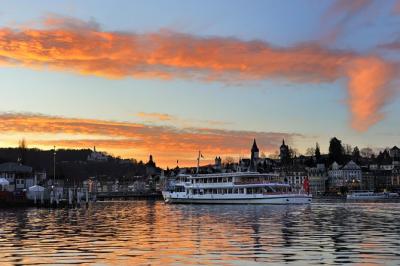 Lake Lucerne Indian-Themed Dinner Cruise