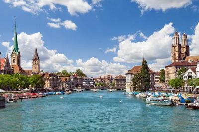 4-Hour Zurich City Tour from Lucerne with Private Guide
