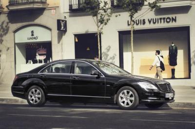 Luxembourg LUX Arrival Private Transfer to Luxembourg City in Luxury Car