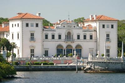 Admission to Vizcaya Museum and Gardens with Transportation