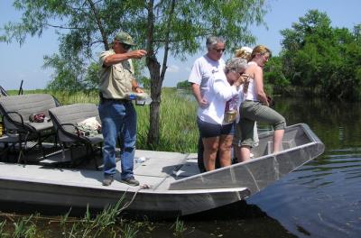 Small-Group Airboat Swamp Adventure and Plantation Tour from New Orleans