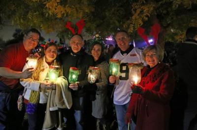 New Orleans Jingle Bells, Booze, History, Paranormal and Voodoo Walking Tour