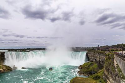 NIAGARA FALLS, ONTARIO 4-DAYS BUS TOUR