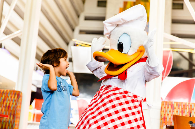 Disney Character Dinner at Chef Mickey's Restaurant