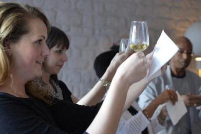 Wine Tasting Session in Paris with Expert Sommelier