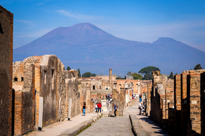 Ruins of Pompeii & Mt Vesuvius Day Trip from Rome