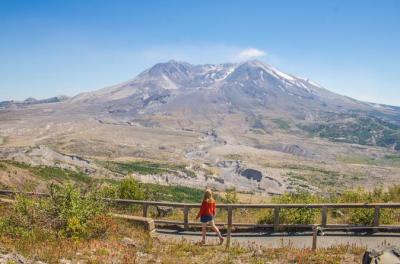 Mt. St. Helens Small-Group Tour from Seattle