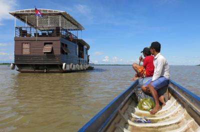 Siem Reap (Angkor Temples) to Phnom Penh cruise