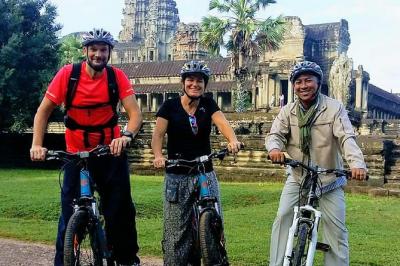 Angkor Wat Cycling Tour