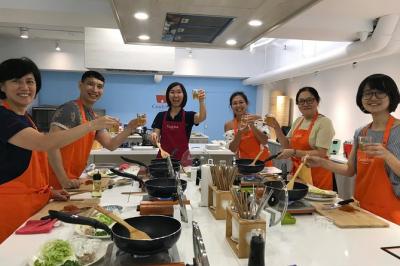 Taiwanese Cooking Class with Beer Tasting and Market Tour