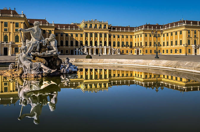 Small-Group Sch?nbrunn Palace Half-Day Tour with a Historian Guide